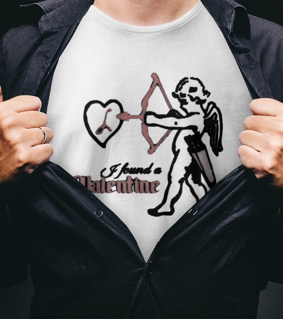 I Found A Valentine Cupid With Heart And Letter L T-Shirt