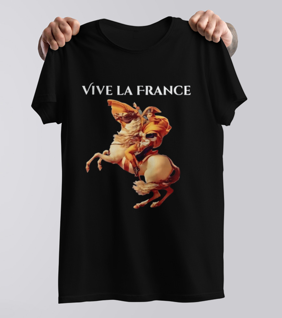 Vive La France Napoleon Bonaparte Riding Horse Iconic French History T-Shirt