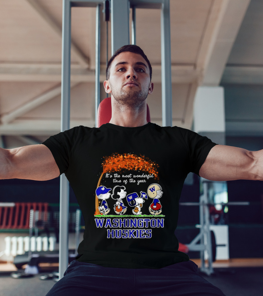 Washington Huskies Peanuts Characters It's The Most Wonderful Time Of The Year T-Shirt