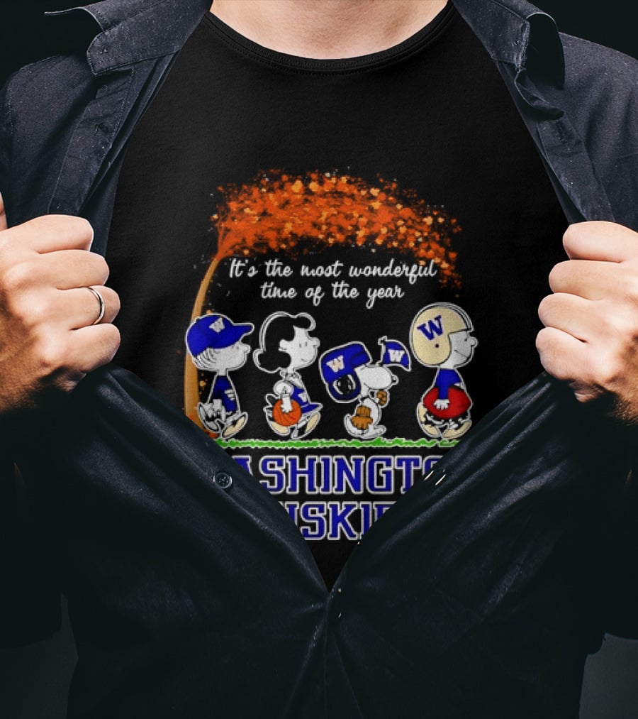 Washington Huskies Peanuts Characters It's The Most Wonderful Time Of The Year T-Shirt