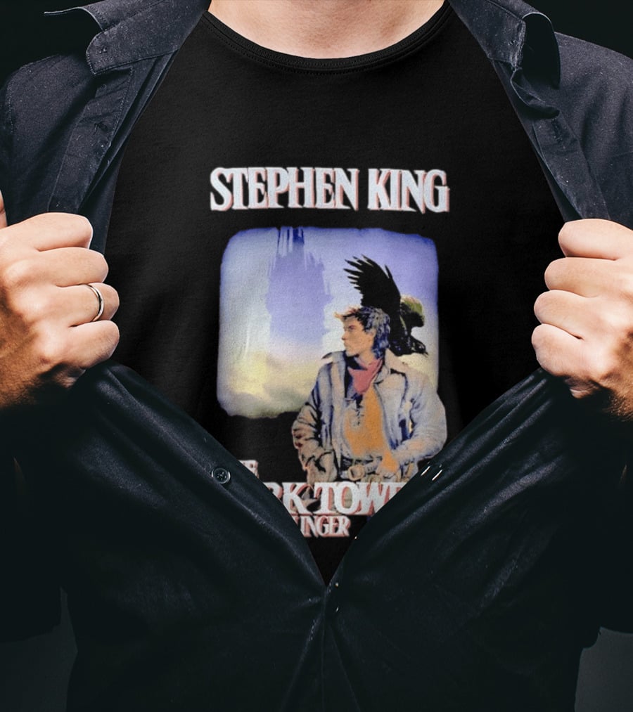 Stephen King The Dark Tower The Gunslinger Artwork With Gunslinger And Raven T-Shirt