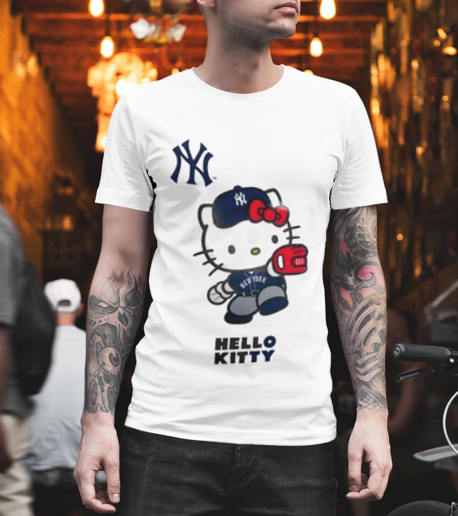 New York Yankees Hello Kitty Baseball Catcher Outfit T-Shirt