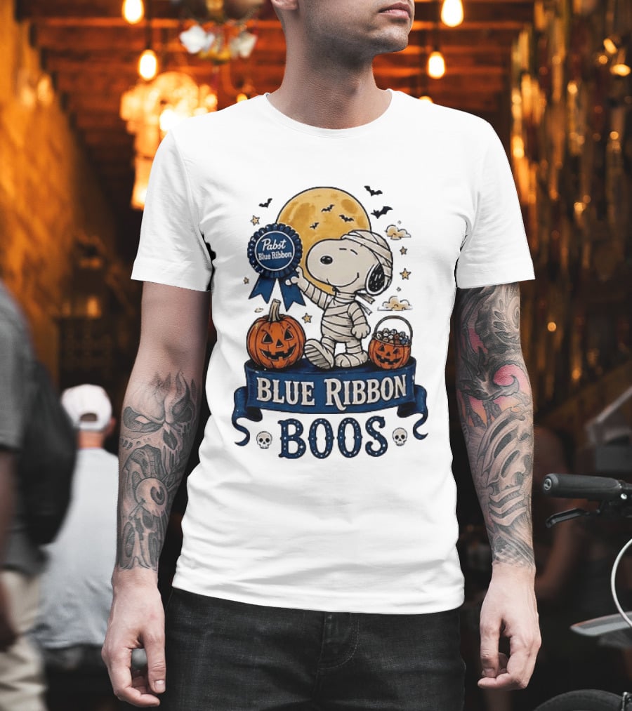 Pabst Blue Ribbon Snoopy Mummy Halloween Blue Ribbon Boos Pumpkin Moon Bats T-Shirt