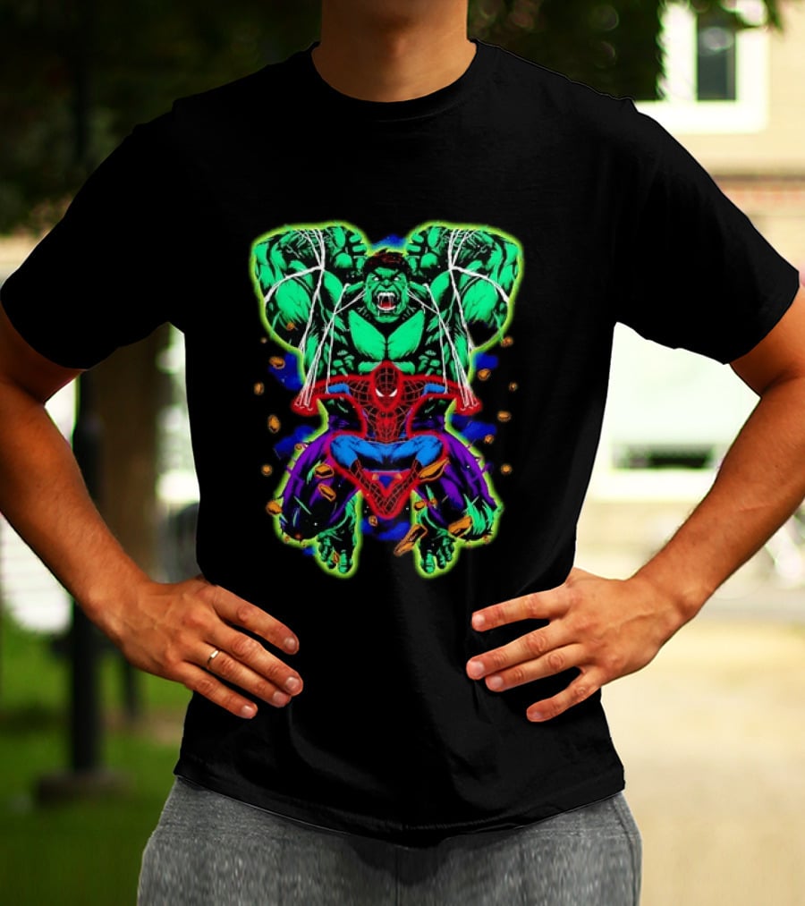 The Incredible Hulk And Spider Man Marvel Superheroes Comic Action Scene T-Shirt