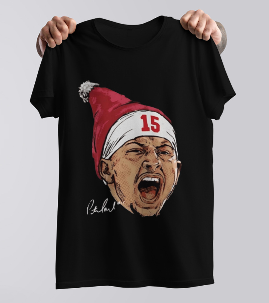 Pat Mahomes Screaming Face Red Santa Hat Number 15 Halftone Caricature T-Shirt