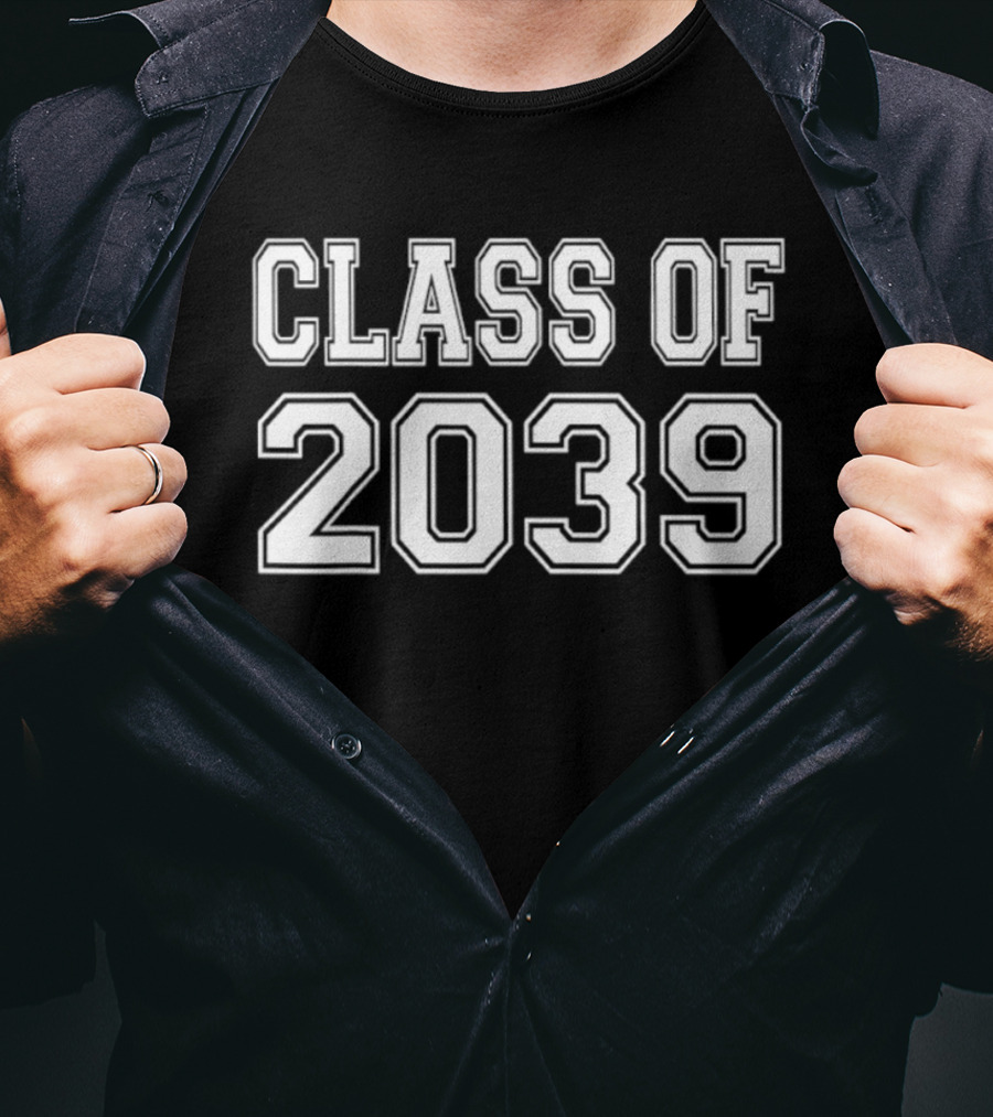Class Of 2039 Graduation School Student Future Alumni T-Shirt