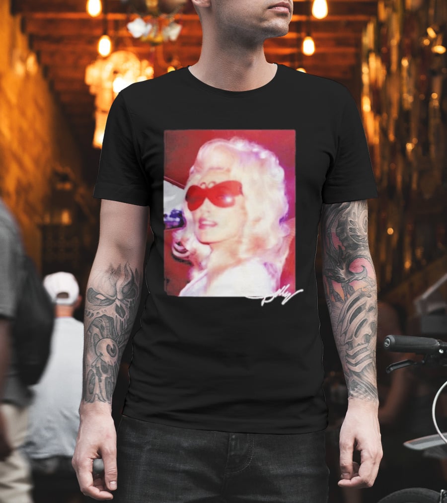 Dolly Parton Iconic Vintage Style With Red Sunglasses T-Shirt