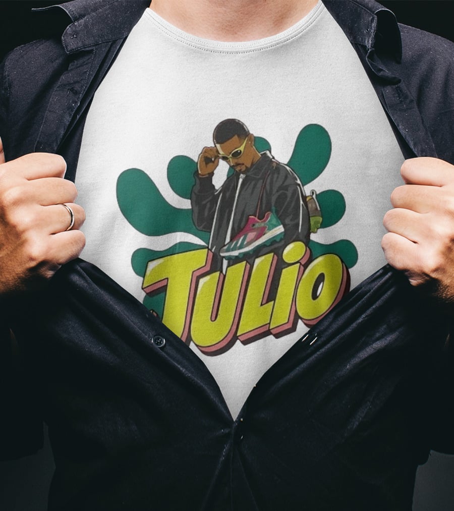 Julio Cool Streetwear Style With Trendy Sneakers T-Shirt