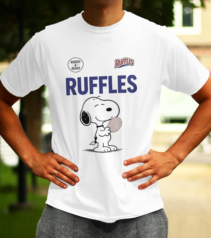 Ruffles Ridged And Ready Peanuts Snoopy Eating Chips T-Shirt