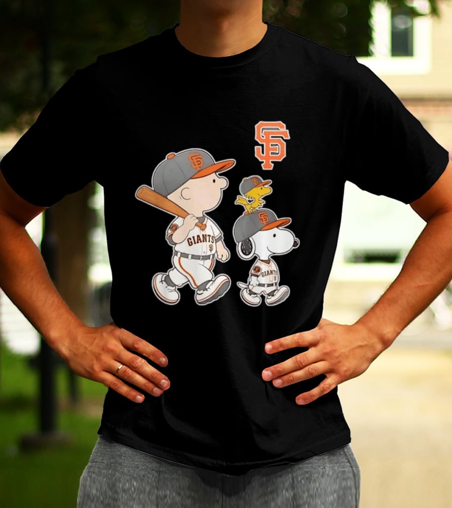 Woodstock Charlie Brown Snoopy San Francisco Giants Baseball Team T-Shirt