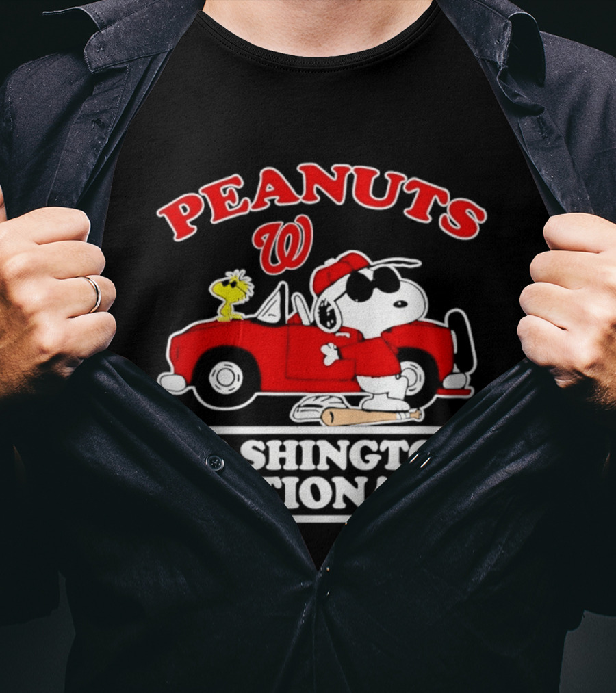 Peanuts Snoopy Woodstock Washington Nationals Baseball Car T-Shirt