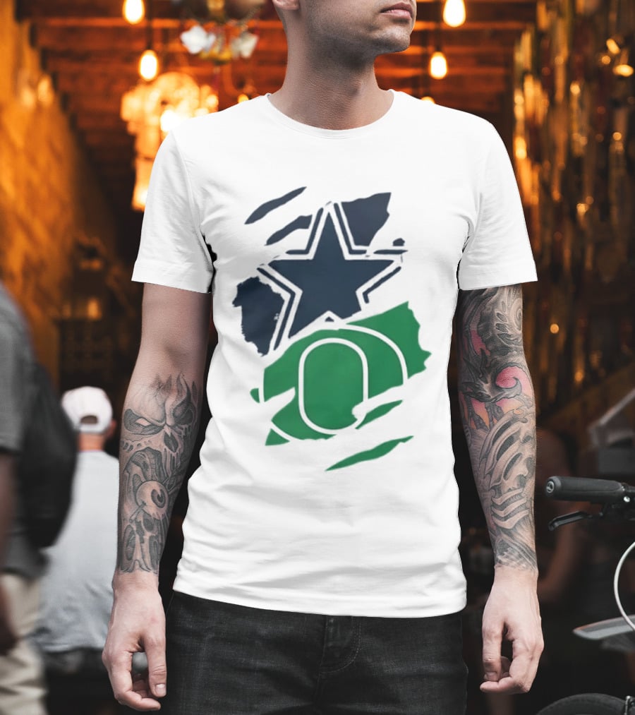 Dallas Cowboys Star And Oregon Ducks O Ripped Team Logos T-Shirt