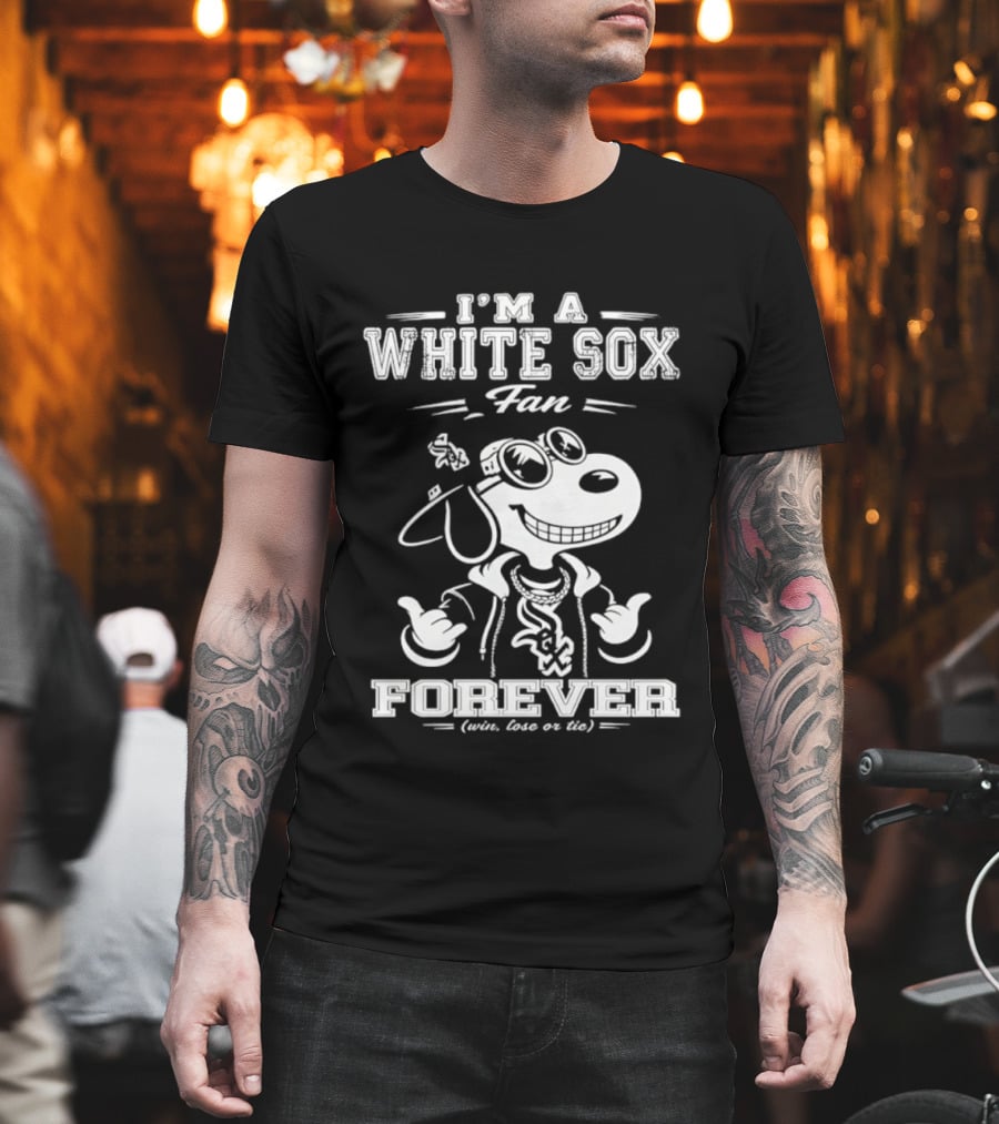 I'm A White Sox Fan Forever Win Lose Or Tie Snoopy T-Shirt
