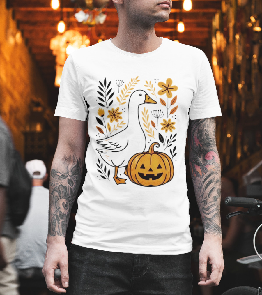 Pumpkin Jack O Lantern Goose Fall Farmhouse Floral Halloween T-Shirt