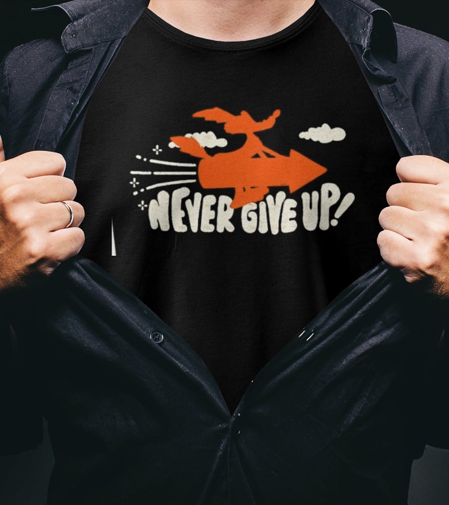 Wile E Coyote Never Give Up Looney Tunes Rocket Humor T-Shirt