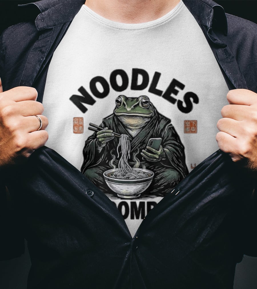 Noodles No Company Frog Eating Ramen Japanese T-Shirt