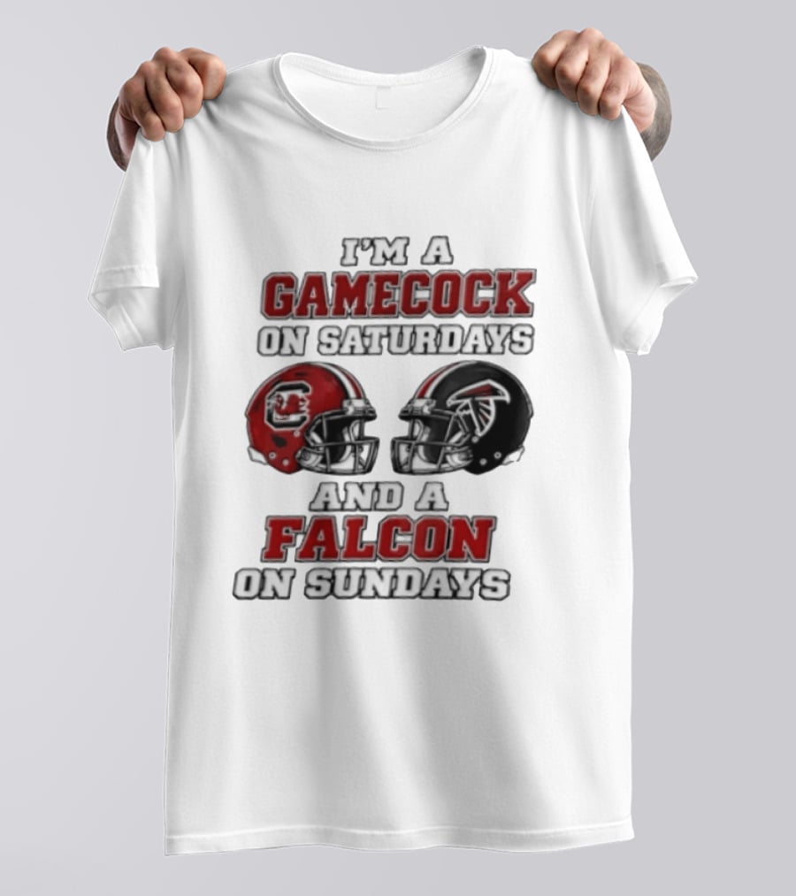 I'm A Gamecock On Saturdays And A Falcon On Sundays Helmet Football Fan شعار T-Shirt