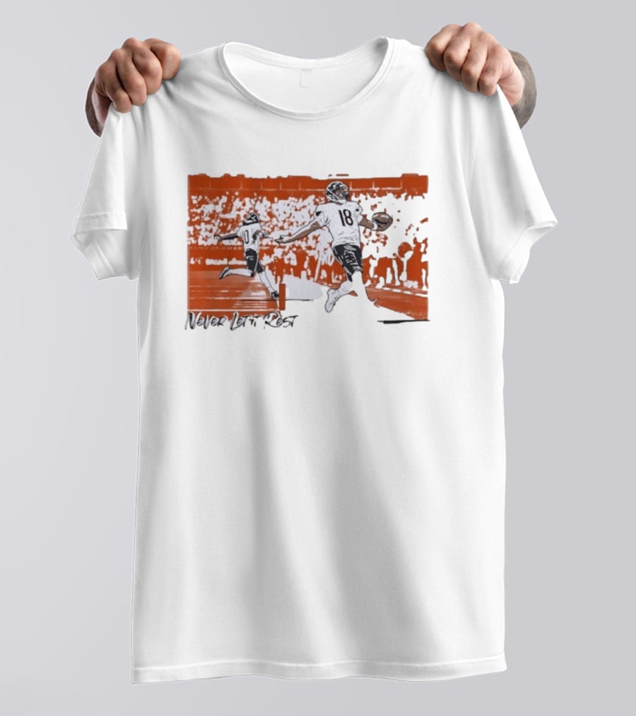Never Let It Rest Chicago Bears Number 18 And 10 Football Scene T-Shirt