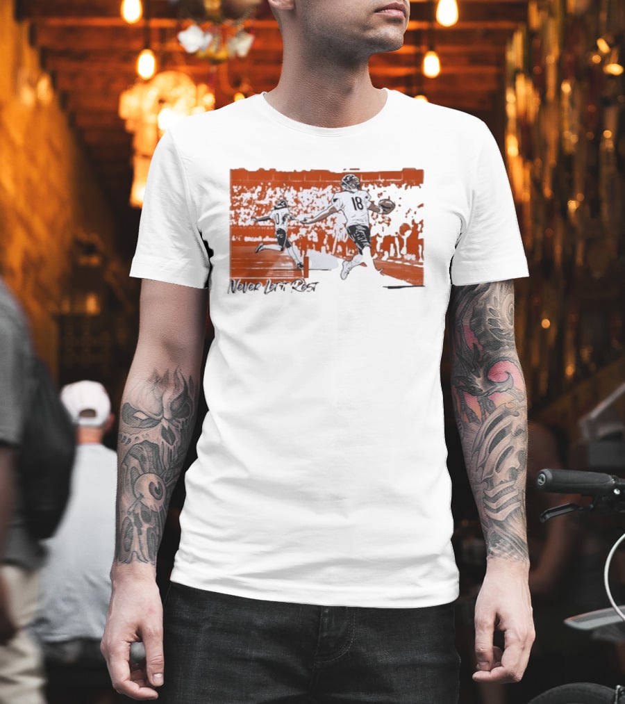 Never Let It Rest Chicago Bears Number 18 And 10 Football Scene T-Shirt