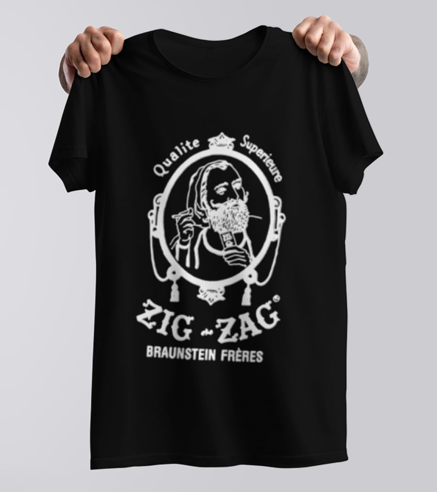 Qualite Superieure Zig Zag Braunstein Freres Bearded Smoker Oval Frame T-Shirt