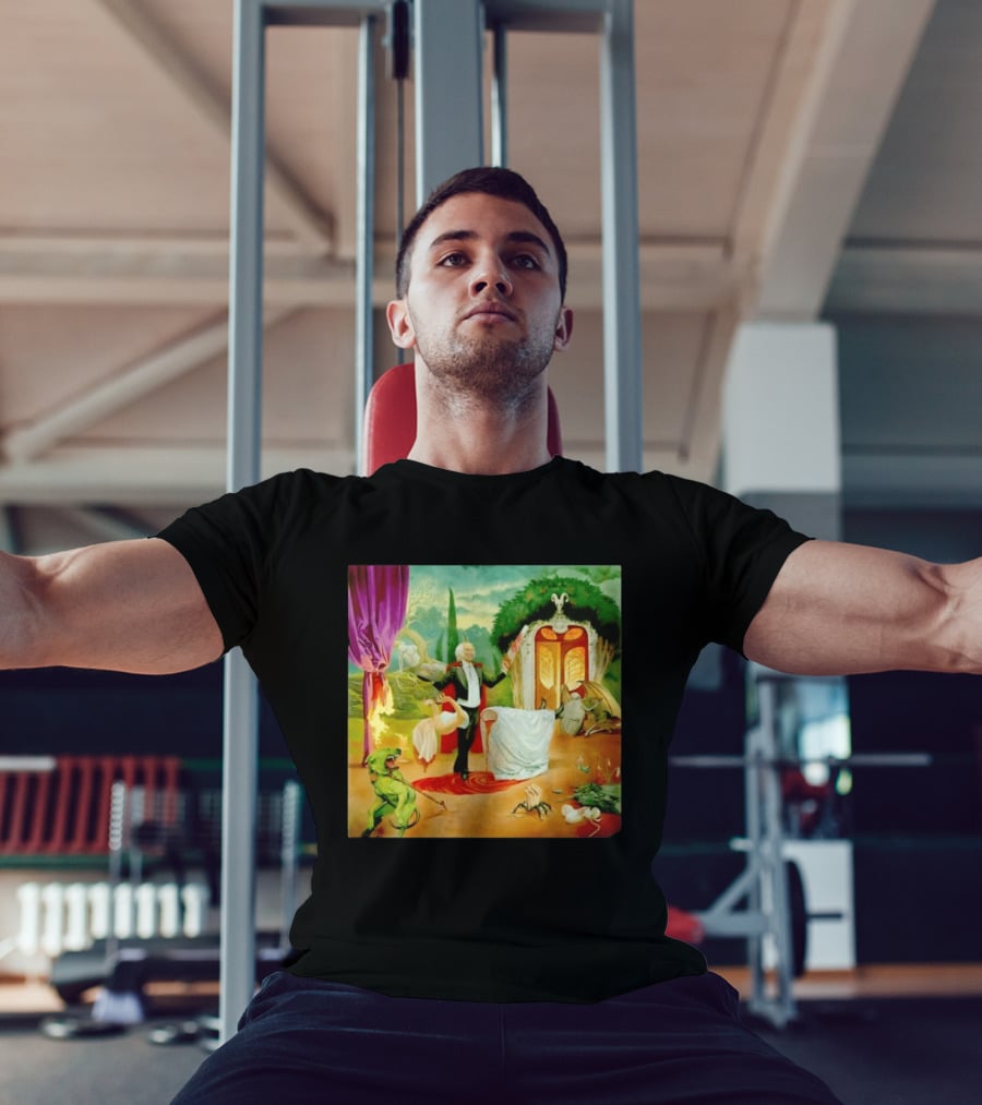 Surreal Magician Gothic Horror Sawing Woman In Half Fantasy Scene T-Shirt