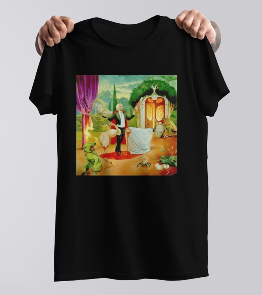 Surreal Magician Gothic Horror Sawing Woman In Half Fantasy Scene T-Shirt