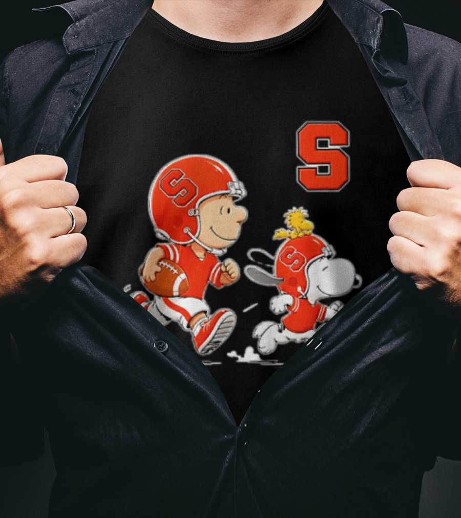 Charlie Brown Woodstock Snoopy In Syracuse Orange Football Gear 2026 T-Shirt