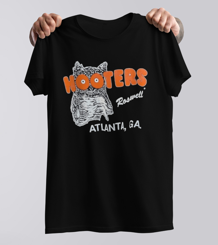 Hooters Roswell Atlanta GA Owl T-Shirt