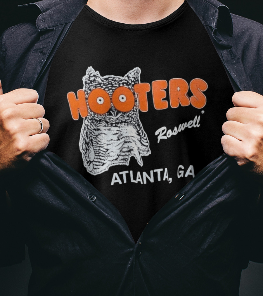 Hooters Roswell Atlanta GA Owl T-Shirt