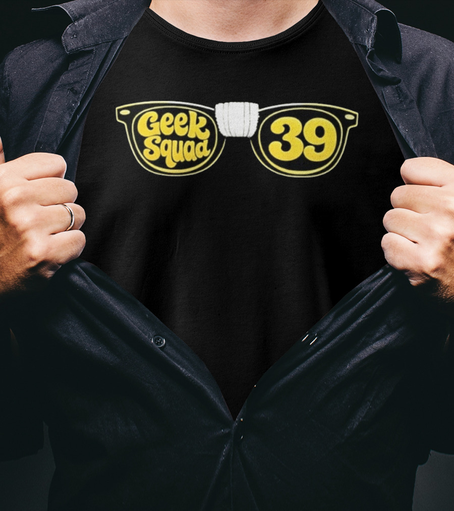 Geek Squad 39 Glasses Retro Tech Support T-Shirt