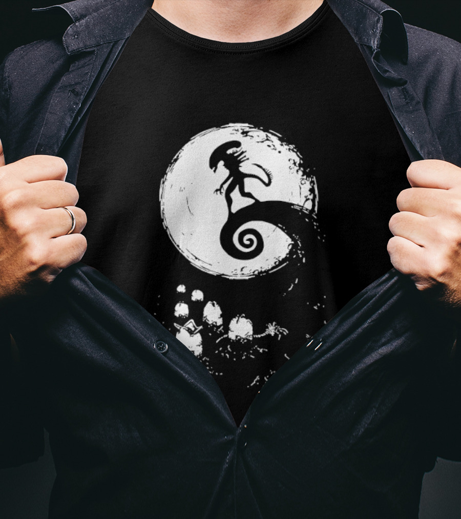 Alien Xenomorph Nightmare Before Christmas Mashup T-Shirt