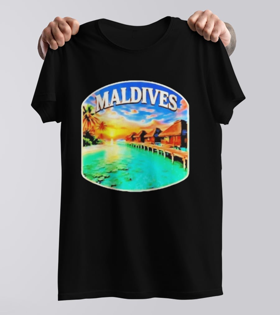 Maldives Tropical Sunset Overwater Bungalows Exquisite Island Escape T-Shirt