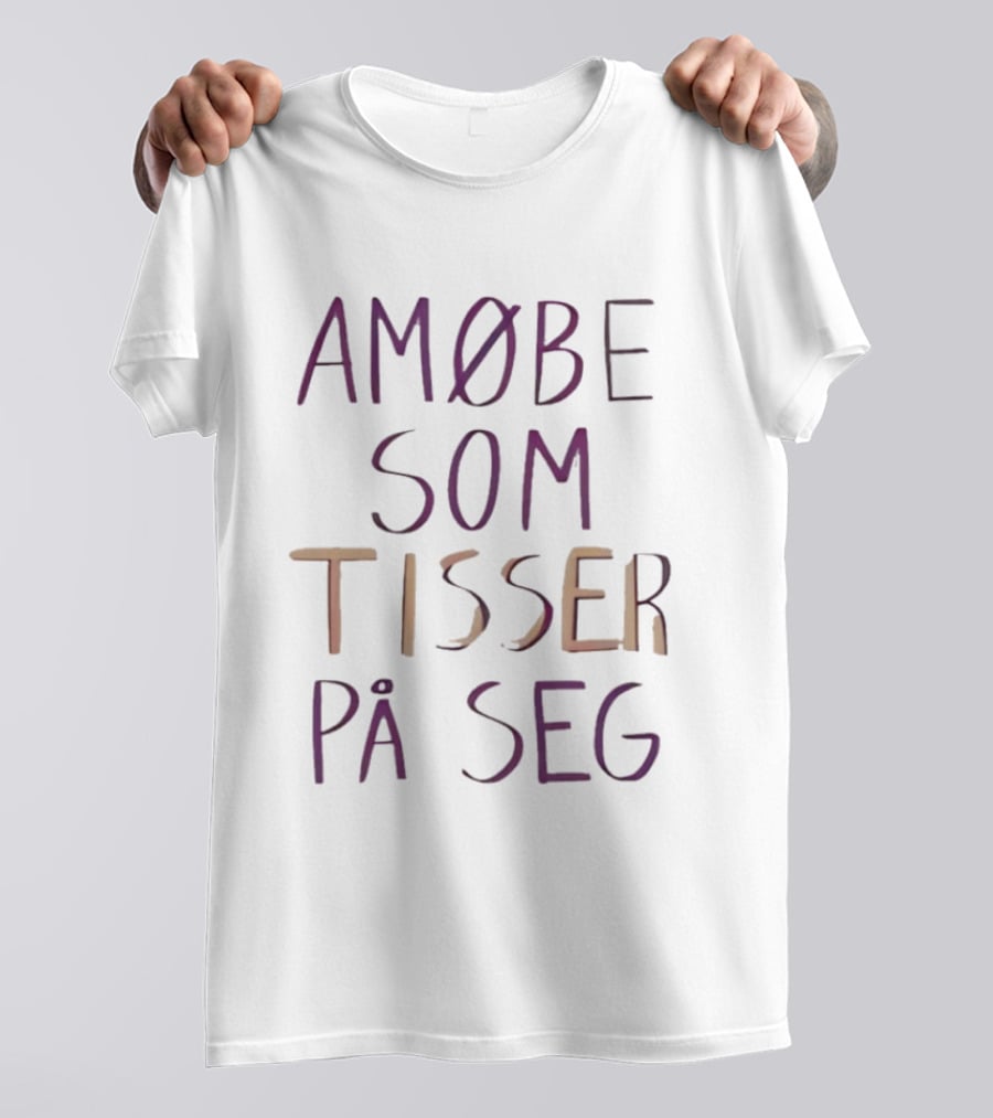 Amøbe Som Tisser På Seg Norsk Norwegian T-Shirt