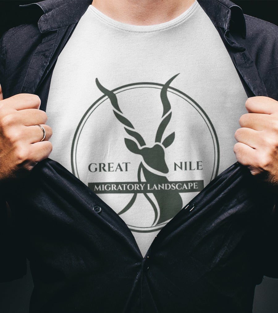 Great Nile Migratory Landscape Wildlife Antelope Circle T-Shirt