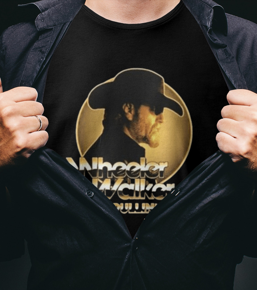 Wheeler Walker Jr. Pullin' Out Album Cover Portrait In Gold T-Shirt