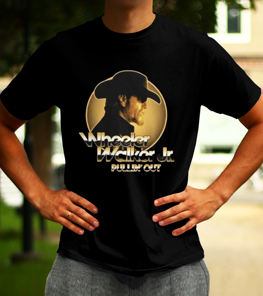 Wheeler Walker Jr. Pullin' Out Album Cover Portrait In Gold T-Shirt