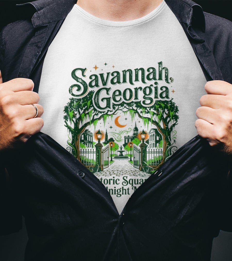 Savannah Georgia Historic Squares Midnight Magic Crescent Moon And Lanterns T-Shirt