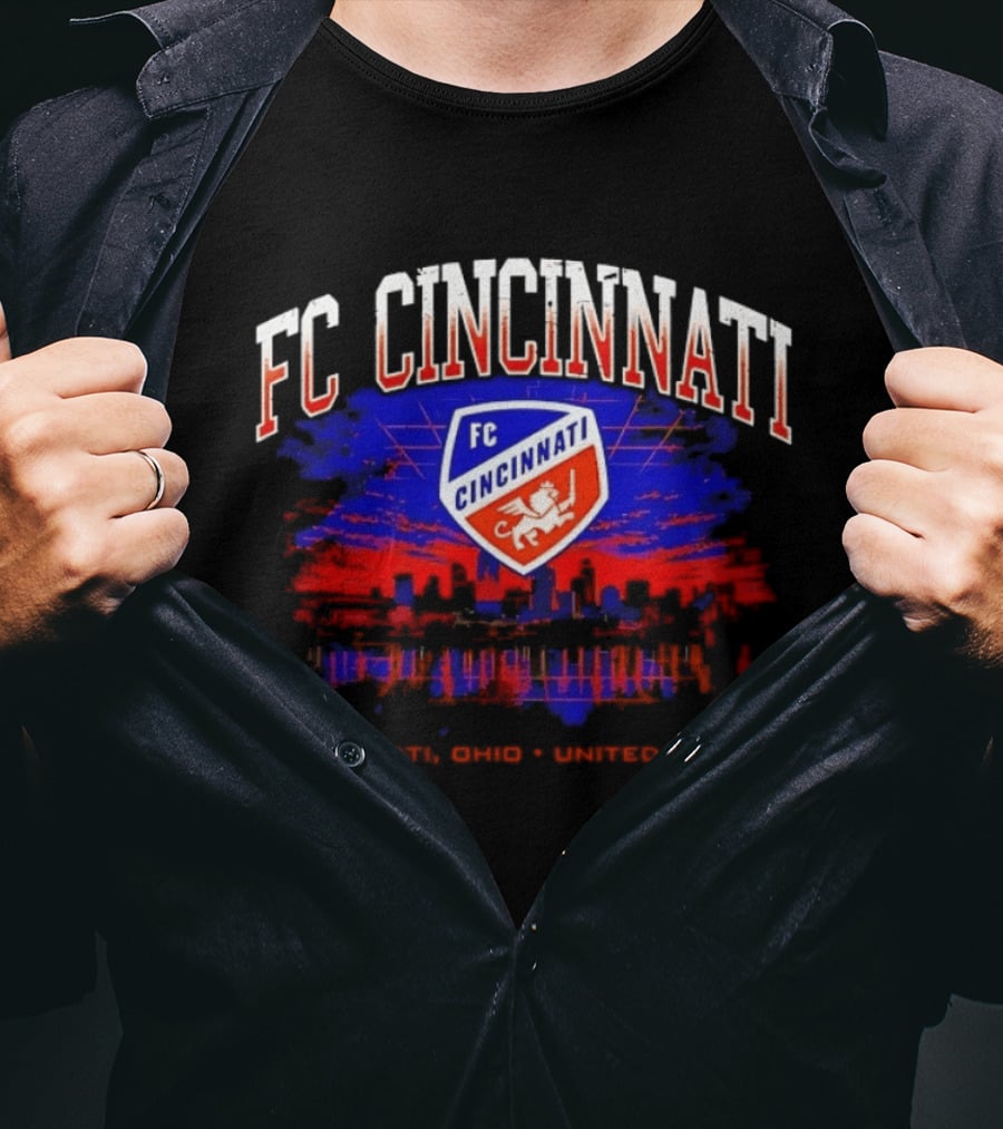 FC Cincinnati Skyline Cincinnati Ohio United States T-Shirt
