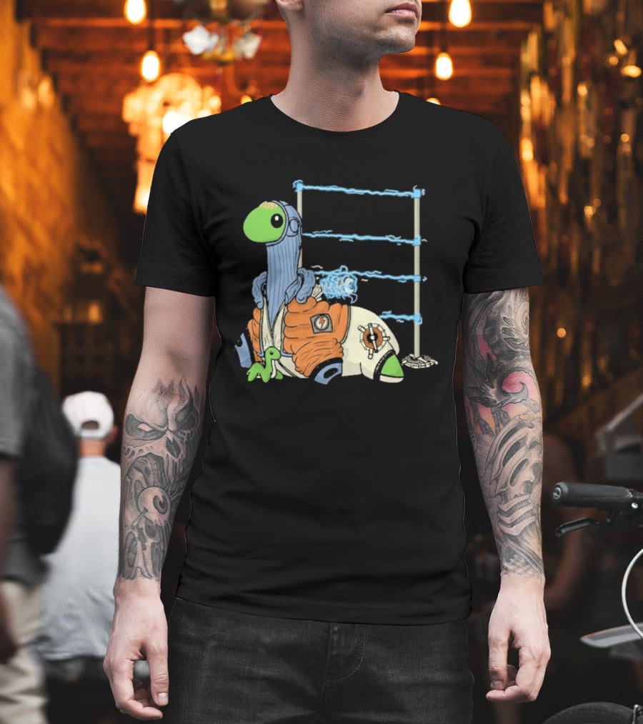 Wattson Nessie Apex Legends Character With Baby Nessie And Fences T-Shirt