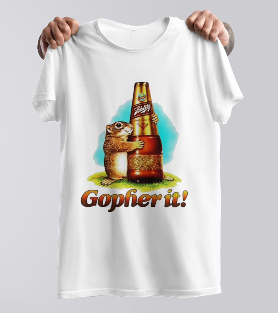 Schlitz Beer Gopher It Bottle Hugging Squirrel Vintage Advertising T-Shirt
