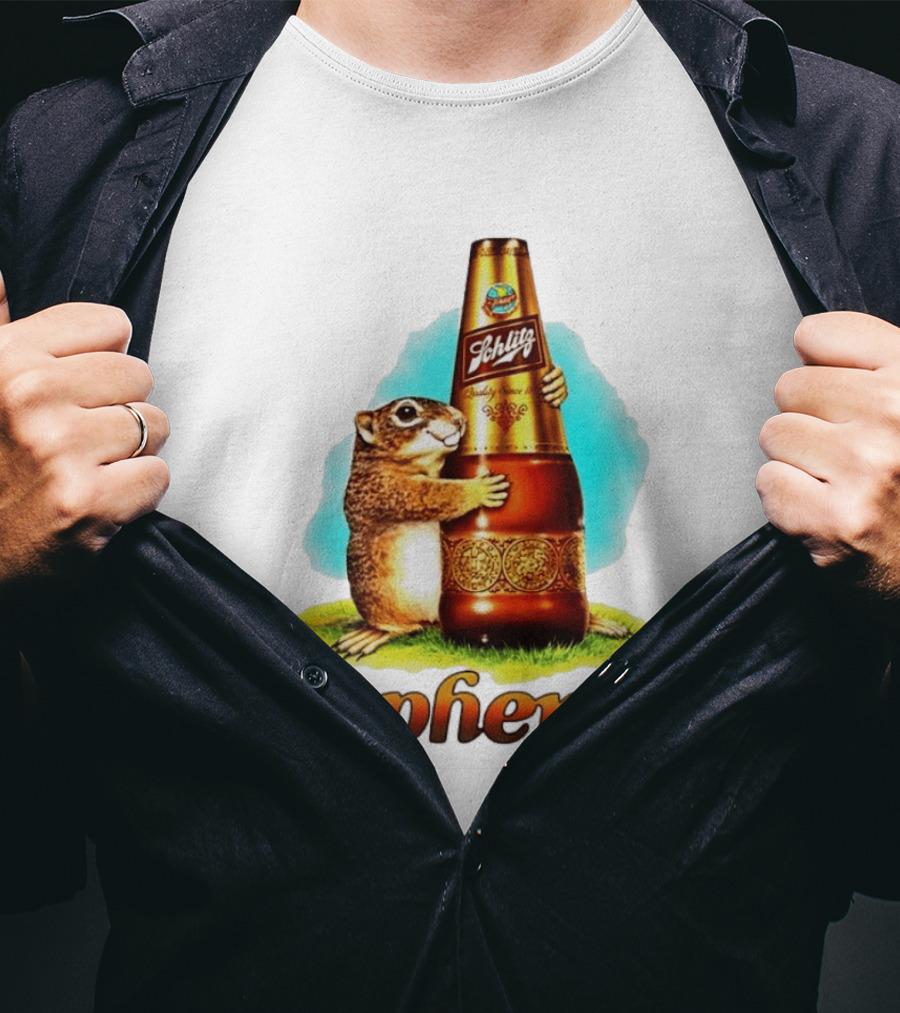 Schlitz Beer Gopher It Bottle Hugging Squirrel Vintage Advertising T-Shirt