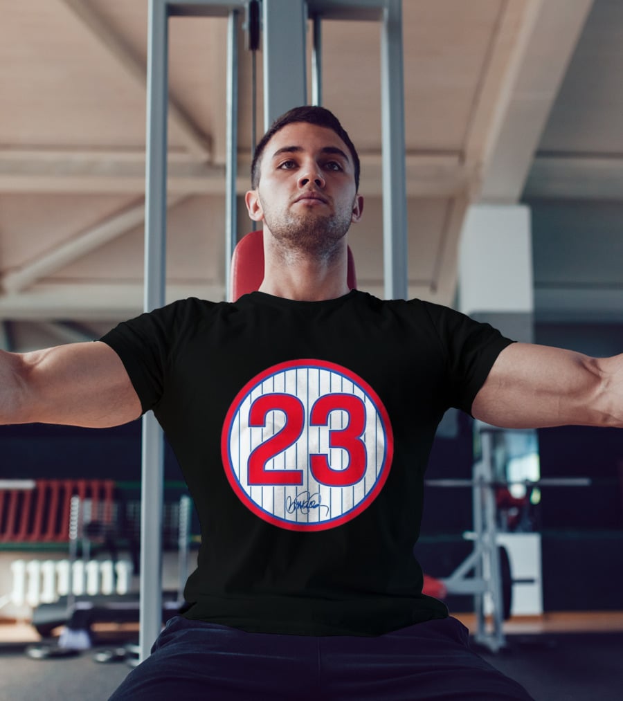 Chicago Cubs Ryne Sandberg Number 23 Signature Circle T-Shirt
