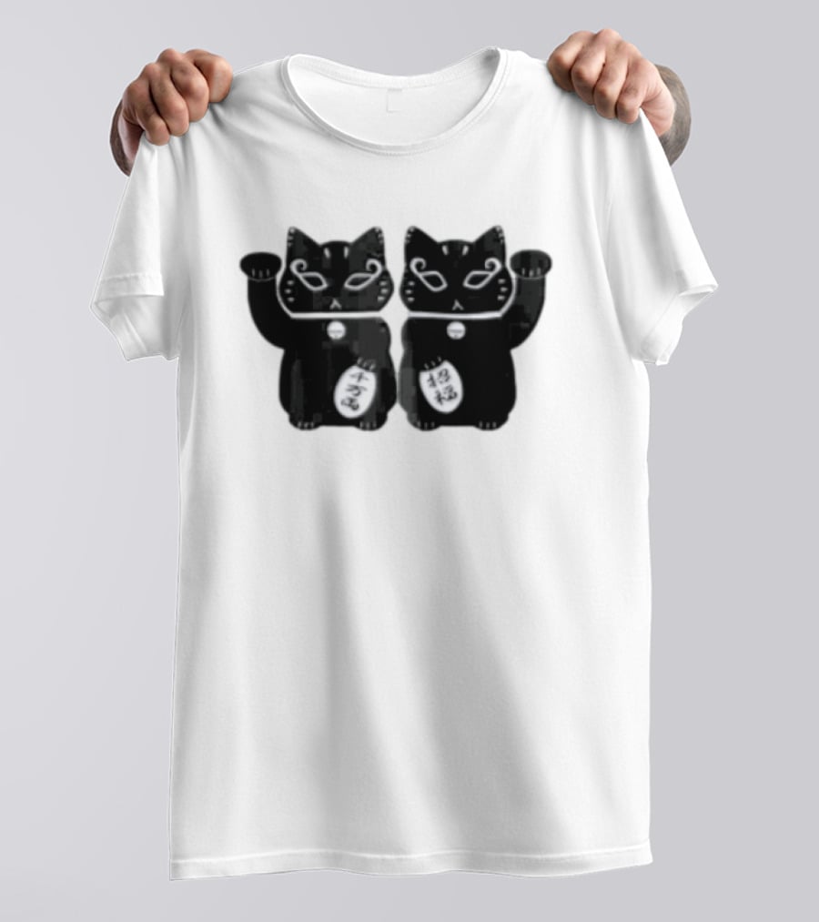 Maneki Neko Lucky Black Cat With Coin T-Shirt