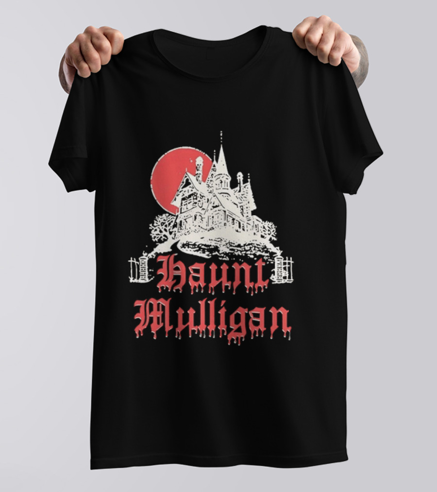 Haunt Mulligan Gothic Haunted House Horror Red Moon T-Shirt