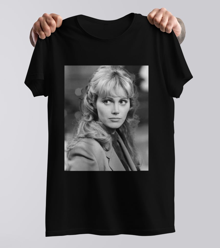Rip Mary Louise Weller 1946 2026 Vintage Black And White T-Shirt