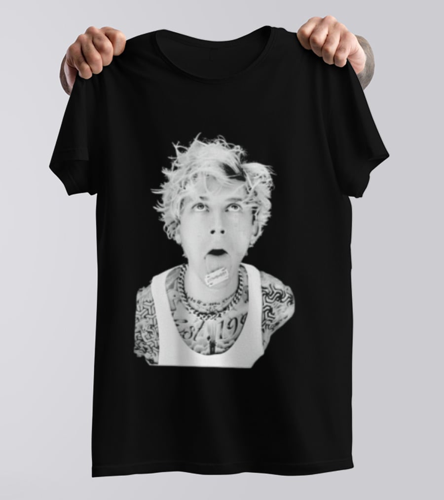 Machine Gun Kelly 1990 Blonde Hair Razor Tongue Tattoo Styling T-Shirt
