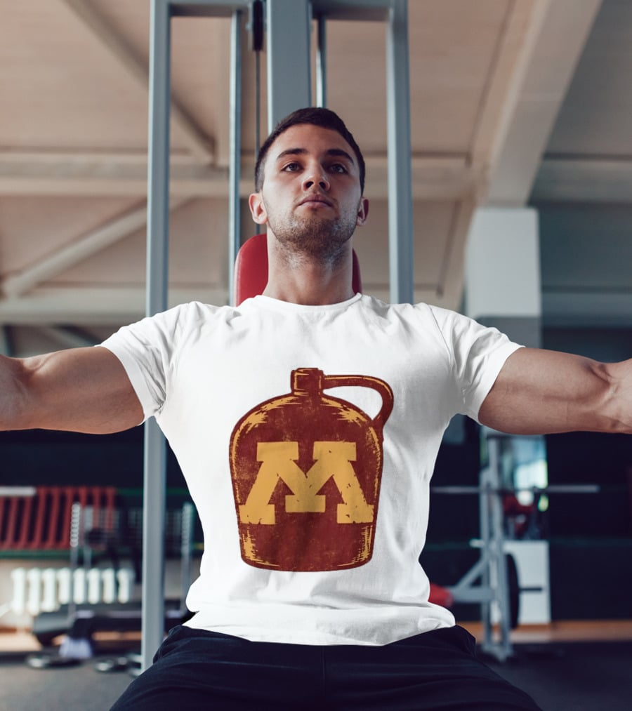 Minnesota Golden Gophers Distressed M Jug T-Shirt