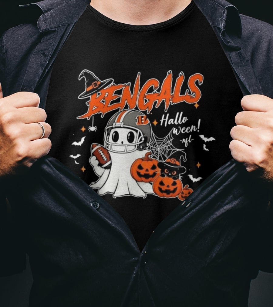 Bengals Halloween Ghost Football Pumpkin Helmets Spooky Scene T-Shirt