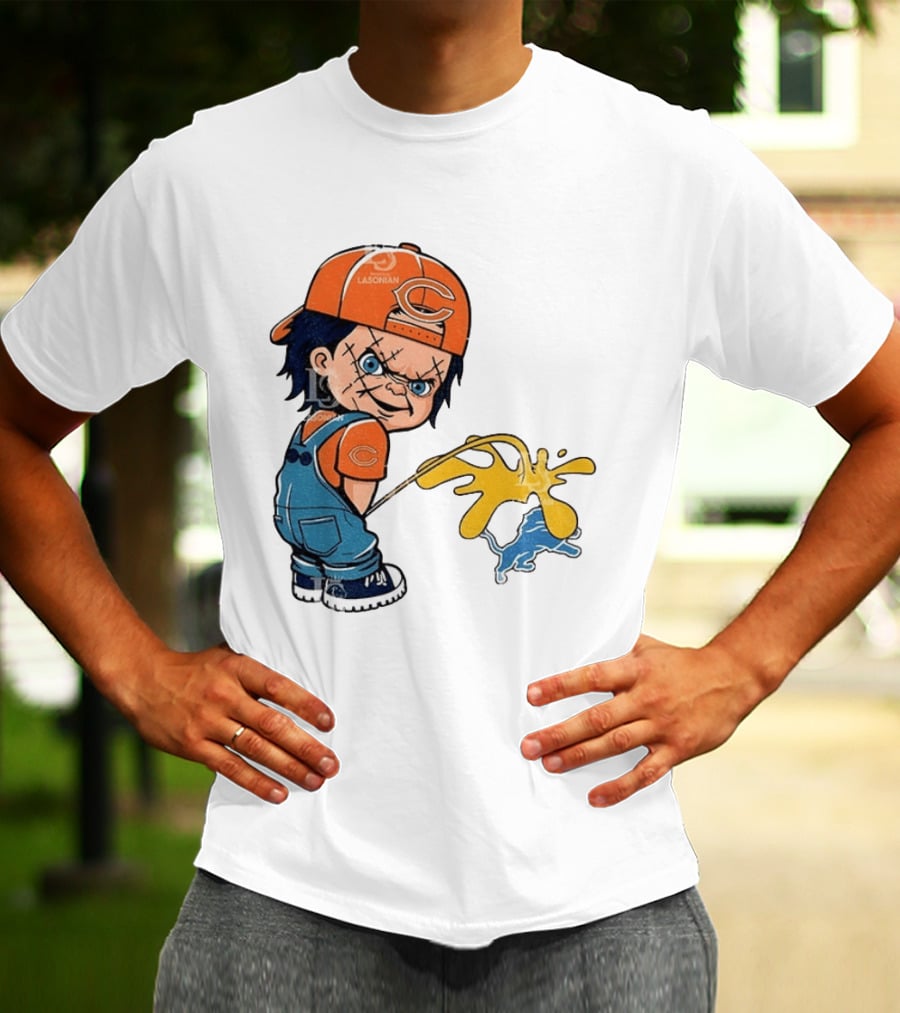 Chicago Bears Chucky Piss On Detroit Lions Rivalry Meme T-Shirt