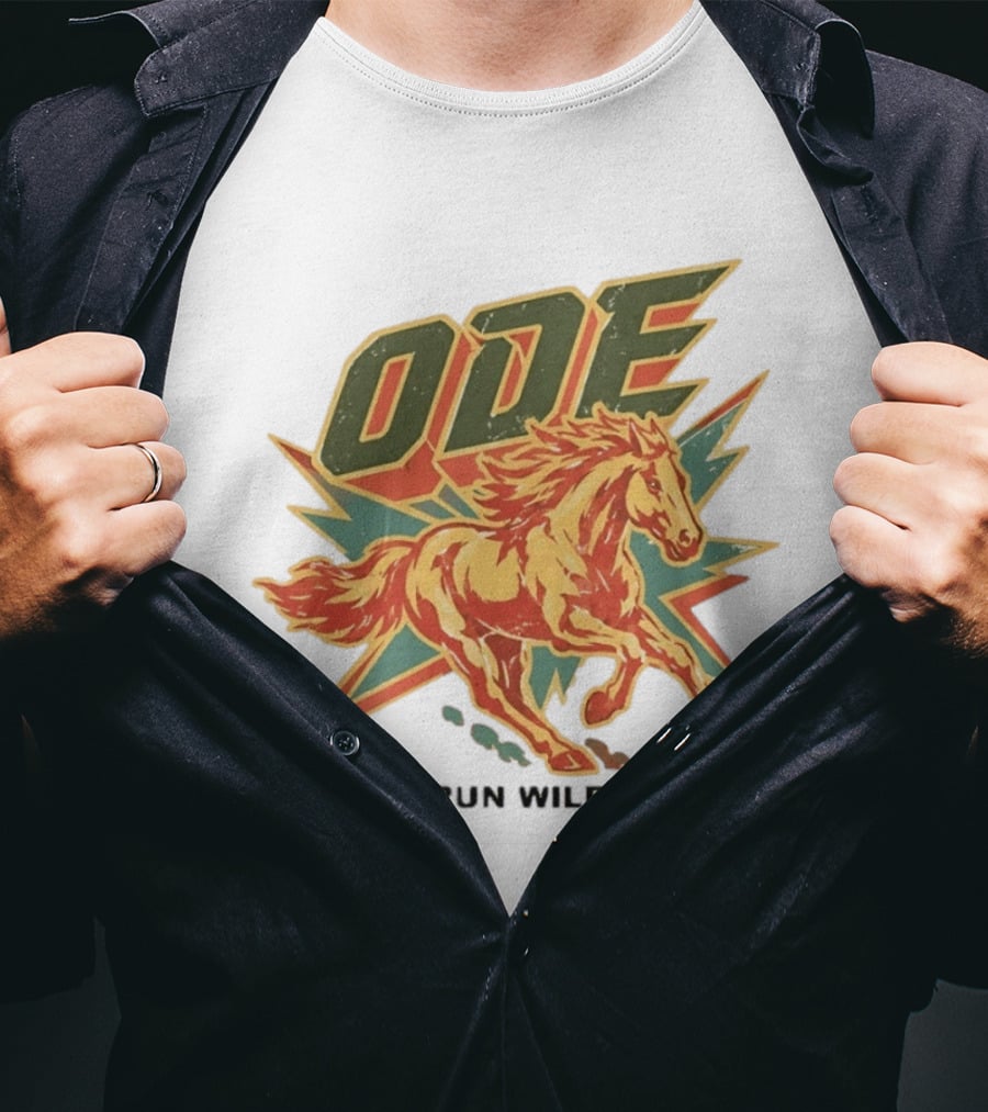Ode Run Wild Distressed Horse Lightning Bolt Vintage Equine T-Shirt